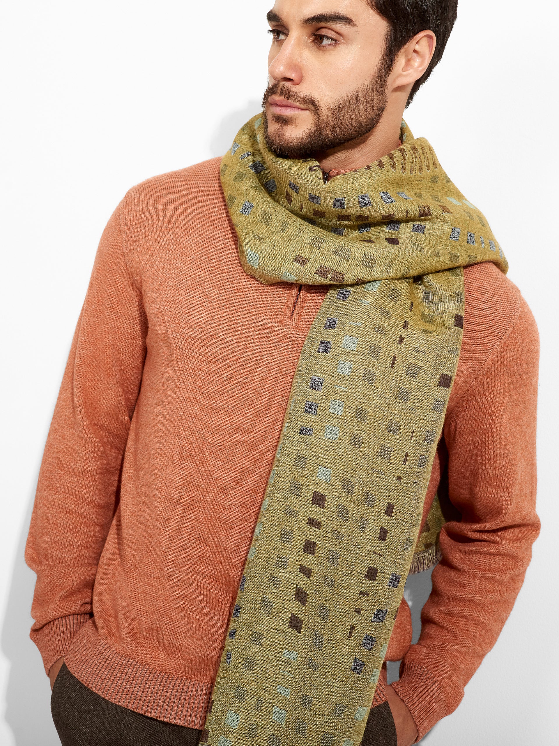 Estola Zane De Baby Alpaca Color Verde - Image 5